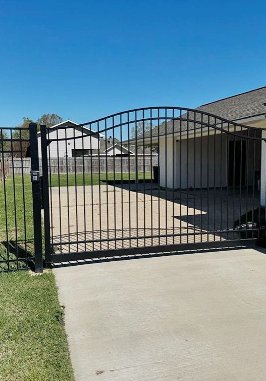 Custom austomated driveway gate